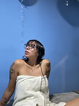 Clawd hot online show from April 5, 9:32 pm