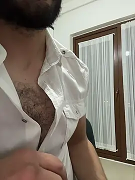 delibiri11 online show from March 31, 8:55 pm