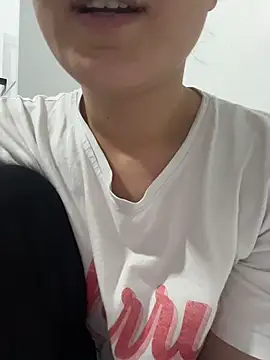 Snapshot of delibiri11 chatting on February 27, 11:15 pm delibiri11 online show from February 27, 11:15 pm