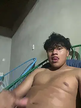 VRGUD0N19cm online show from April 22, 8:37 pm