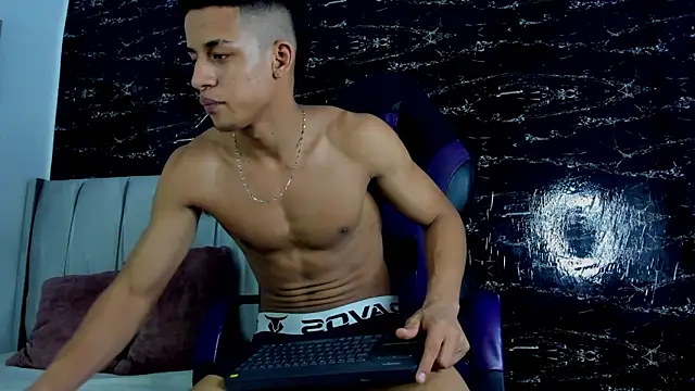 Jhos Smith online show from April 16, 4:13 am