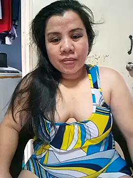 hotlyn45 online show from December 5, 3:05 am