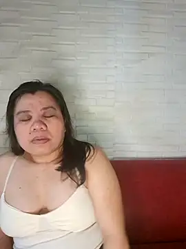 hotlyn45 online show from April 13, 9:08 pm