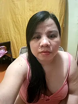 Snapshot of hotlyn45 chatting on September 17, 9:22 am hotlyn45 online show from September 17, 9:22 am