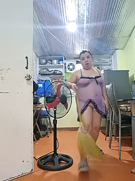 hotlyn45 online show from January 12, 4:41 am