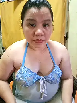 Snapshot of hotlyn45 chatting on September 30, 11:55 pm hotlyn45 online show from September 30, 11:55 pm