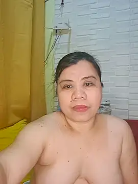 hotlyn45 online show from February 14, 2:45 am