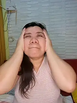 hotlyn45 online show from March 6, 4:46 pm