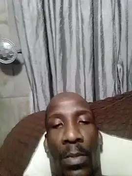 longdickson12345 online show from December 5, 8:39 pm