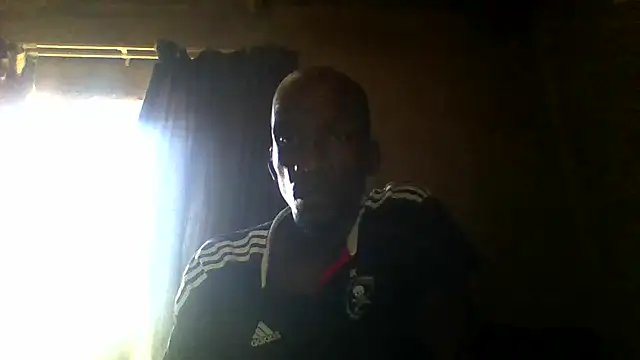 longdickson12345 online show from April 18, 1:13 pm