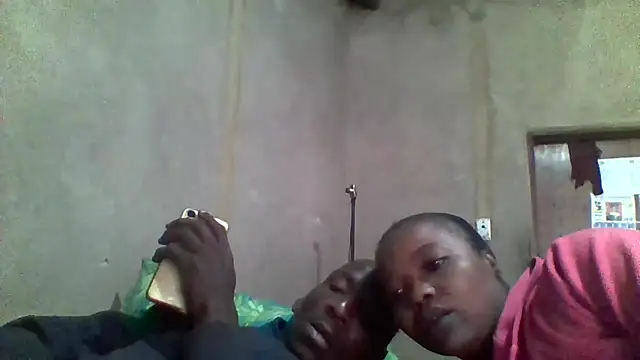 longdickson12345 online show from May 26, 7:28 am
