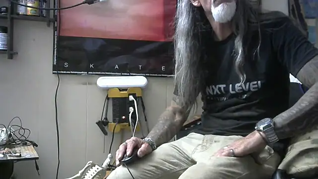 crassanova online show from May 4, 2:48 am