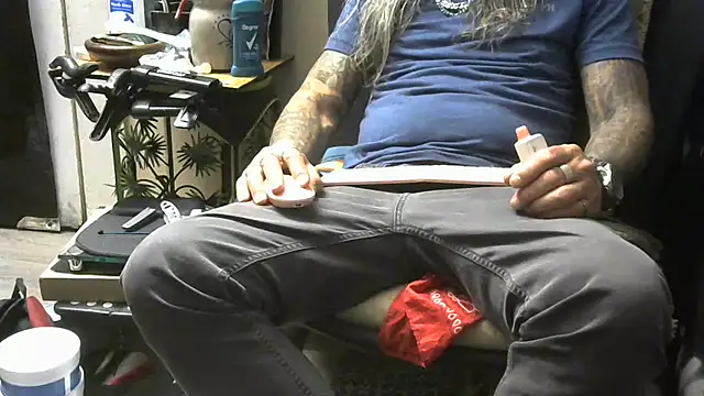 crassanova online show from April 5, 10:22 am