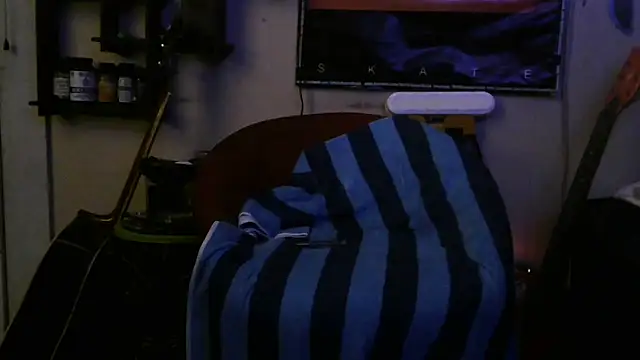 crassanova online show from May 18, 6:56 pm