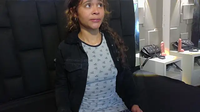 Kristall 06 online show from November 12, 6:34 pm