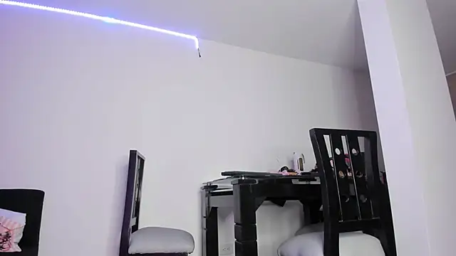 Cloekatz  online show from December 23, 1:05 am