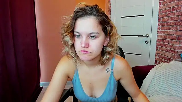 Snapshot of Hot___Jess chatting on September 28, 3:02 am Hot Jess online show from September 28, 3:02 am