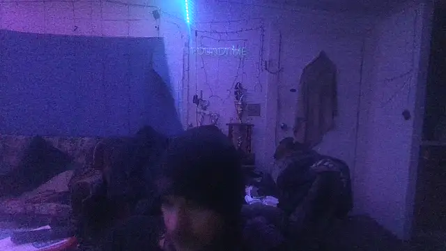 Poundtown1226 online show from January 16, 4:16 am