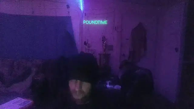 Poundtown1226 online show from January 10, 11:44 pm