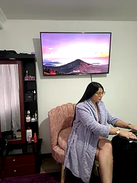 Zui Rouse online show from October 21, 10:58 am