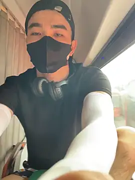 anhkiet huang online show from November 26, 8:03 am