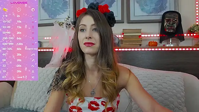 MuseDollX online show from October 28, 8:08 pm