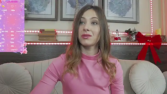 MuseDollX online show from December 5, 8:28 pm