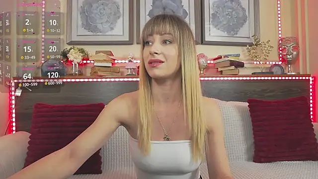 MuseDollX online show from April 15, 8:20 pm