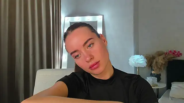 Ameli Povilain online show from October 13, 11:45 am