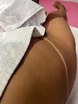 Katianesantos online show from February 4, 8:31 am