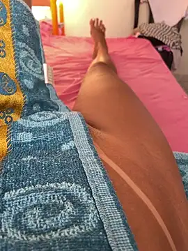 Katianesantos online show from February 26, 9:20 am