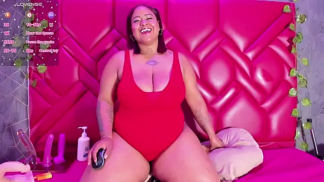 CynthiaGale online show from November 22, 1:48 am