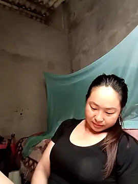 Snapshot of suki-lady chatting on September 24, 1:46 am suki-lady online show from September 24, 1:46 am