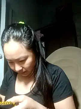 Snapshot of suki-lady chatting on November 4, 2:43 pm suki-lady online show from November 4, 2:43 pm