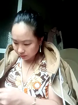 Snapshot of suki-lady chatting on November 4, 2:37 am suki-lady online show from November 4, 2:37 am