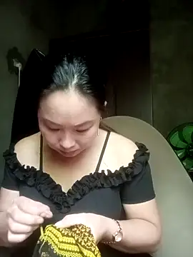 Snapshot of suki-lady chatting on October 26, 2:56 am suki-lady online show from October 26, 2:56 am