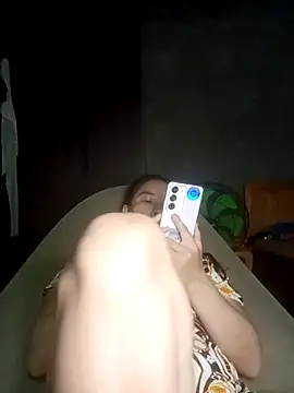 Snapshot of suki-lady chatting on October 25, 2:44 am suki-lady online show from October 25, 2:44 am