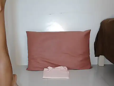 Islandarkgirl online show from October 15, 1:04 am