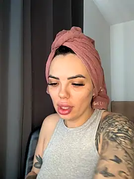 -RAHELA- online show from November 17, 10:19 am