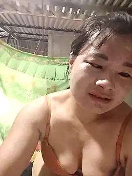 Snapshot of kute-00 chatting on October 30, 4:55 am kute-00 online show from October 30, 4:55 am