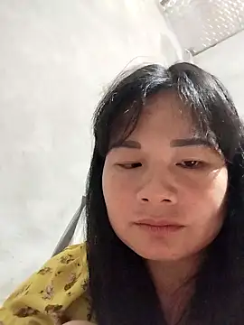 Snapshot of kute-00 chatting on November 15, 2:21 pm kute-00 online show from November 15, 2:21 pm