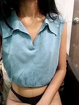 Daizy Shah online show from November 2, 12:15 am