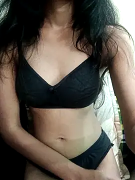 Daizy Shah online show from November 15, 2:26 am