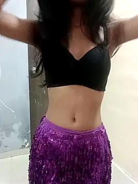 Daizy Shah online show from October 4, 2:51 pm