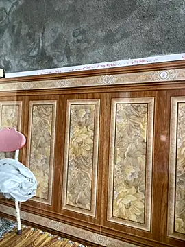 Snapshot of Lonnina chatting on November 4, 4:05 am Lonnina online show from November 4, 4:05 am