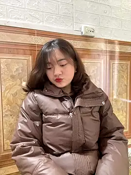 Snapshot of Lonnina chatting on November 26, 3:06 am Lonnina online show from November 26, 3:06 am