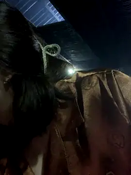 Snapshot of Lonnina chatting on October 8, 1:18 am Lonnina online show from October 8, 1:18 am