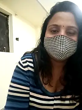 Snapshot of Shikha-mehra7 chatting on November 4, 2:26 am Shikha-mehra7 online show from November 4, 2:26 am