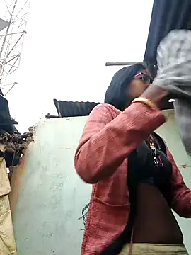 Snapshot of Fasfas2 chatting on February 17, 1:25 am Fasfas2 online show from February 17, 1:25 am