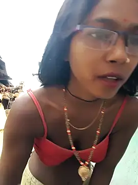 Snapshot of Fasfas2 chatting on February 11, 2:55 am Fasfas2 online show from February 11, 2:55 am